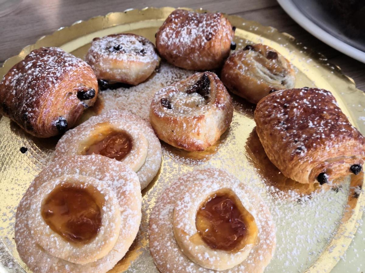 Hotel Iride Suite & Breakfast- Ideale Per Famiglie E Coppie Riccione Exteriör bild