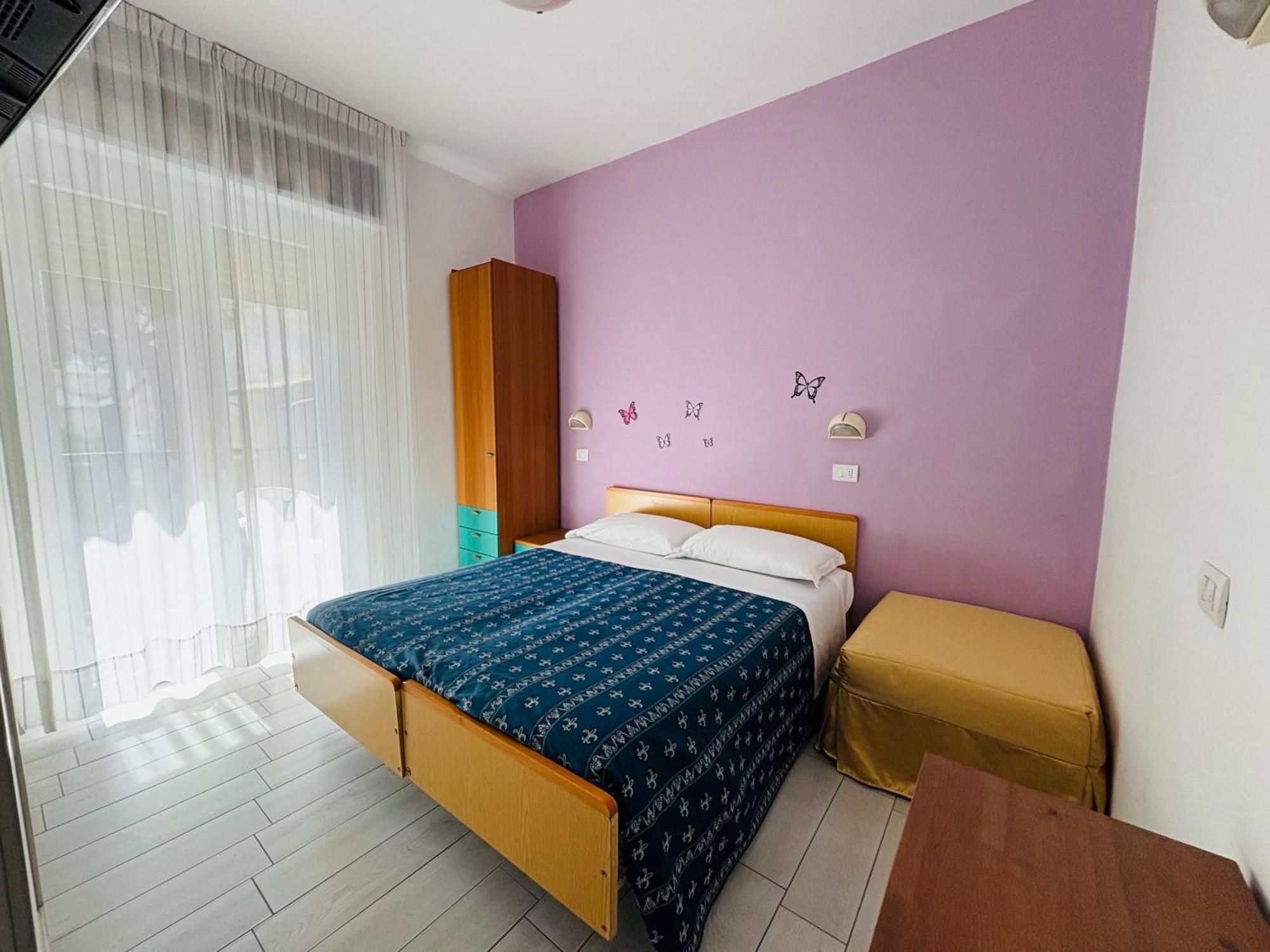 Hotel Iride Suite & Breakfast- Ideale Per Famiglie E Coppie Riccione Exteriör bild